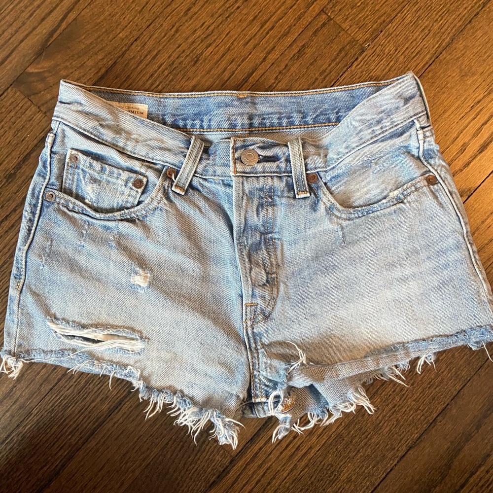 Levi’s 501 denim cutoffs